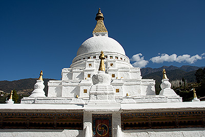32_Tashiyangtse-Chorten.jpg