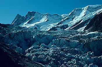 Finsteraarhorn_Grindelwaldgletscher.jpg