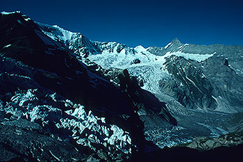 Moench_Grindelwaldgletscher.jpg