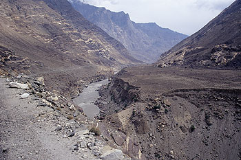karakorum-highway_13.jpg